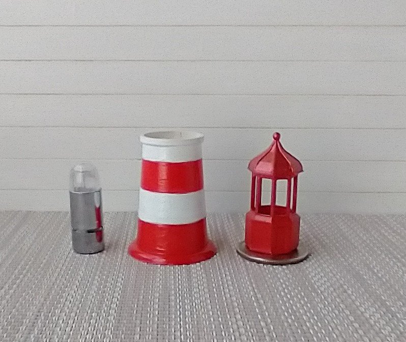 1:12 dollhouse red lighthouse lamp Miniature accent light for deck or patio or garden or porch Battery operated novelty light