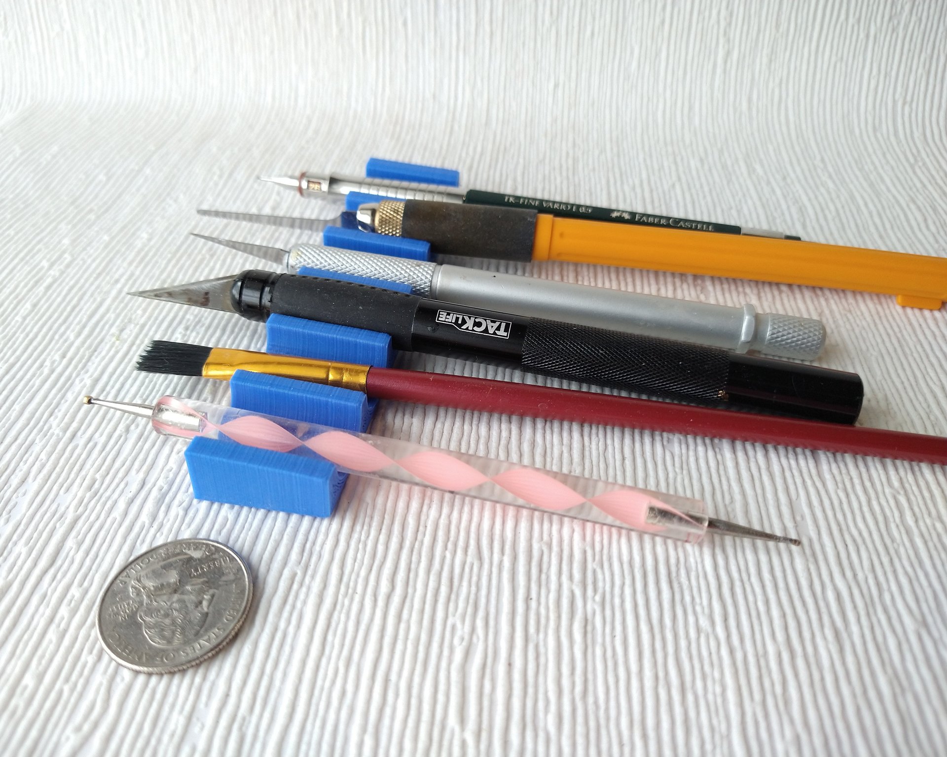 Pen rest or paint brush rest for miniaturists or hobbyists or modellers Current introductory price valid thru 2021 April 30 REF blue