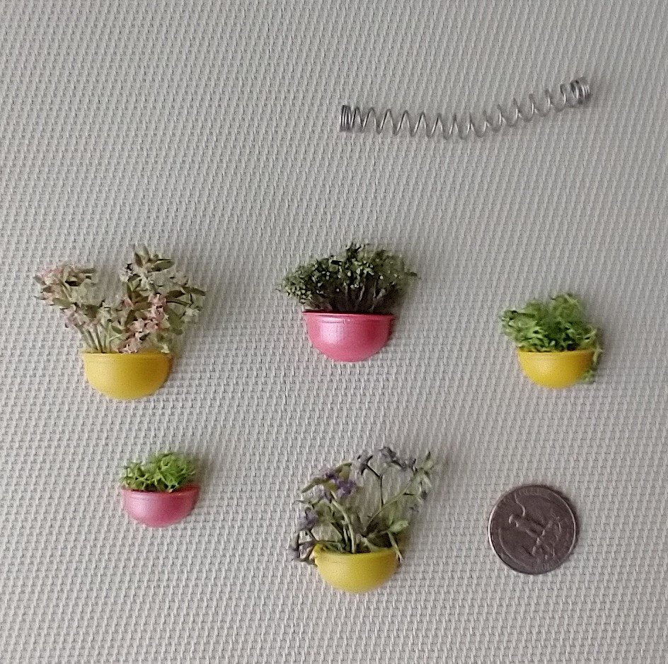 1:12 Dollhouse miniature wall planter with moss REF Small yellow moss