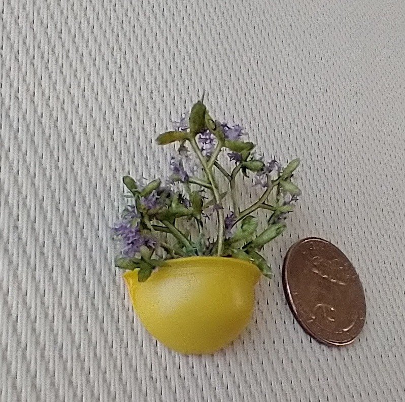 1:12 Dollhouse miniature wall planter with light green plant and lavender flowers REF Big yellow lavender