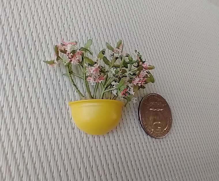 1:12 Dollhouse miniature wall planter with light green plant and pink flowers REF Big yellow pink