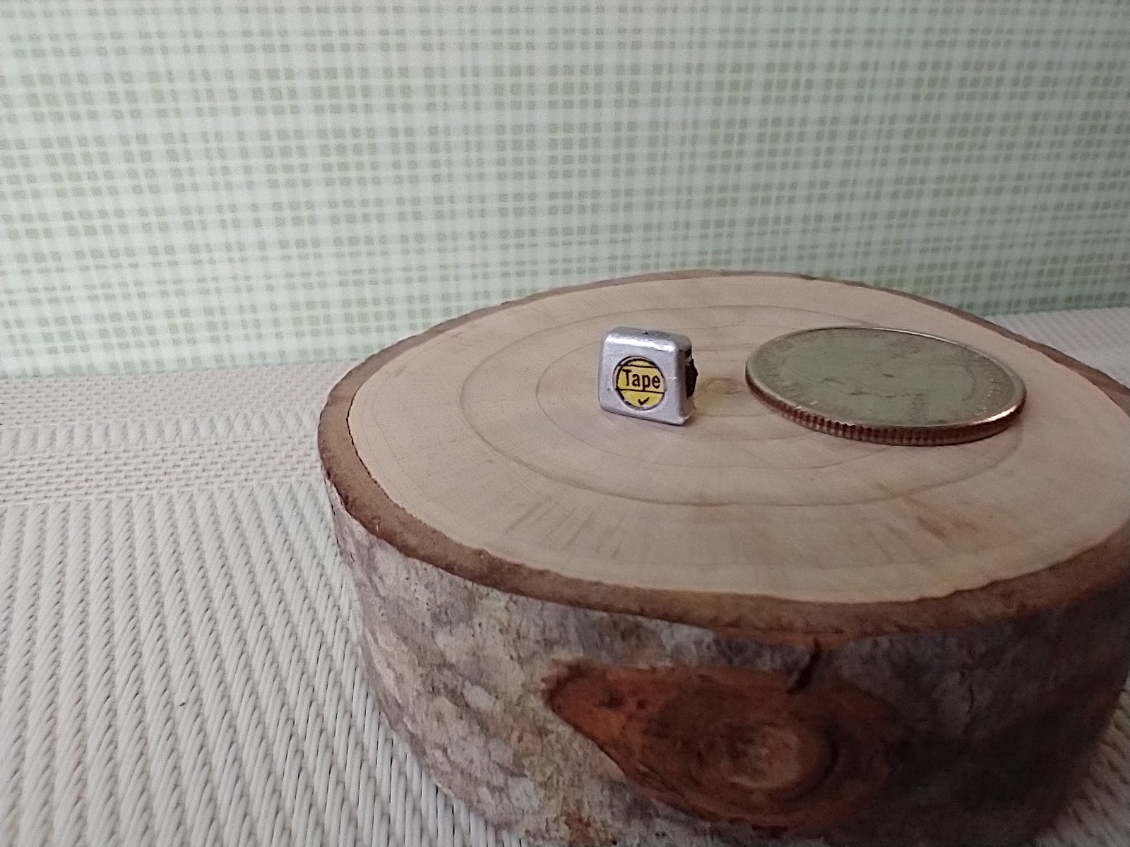 1:12 Dollhouse miniature tape measure for mini DIYer or garage workshop REF Silvery