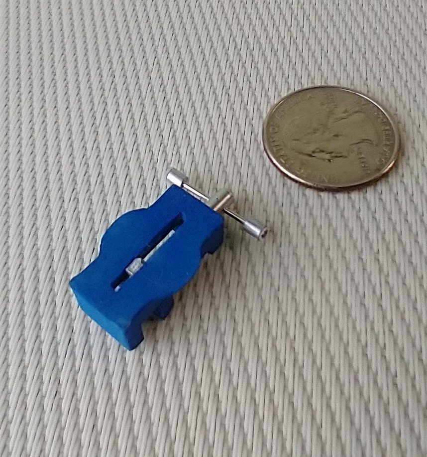 1:12 Dollhouse miniature vise Faux cast iron bench vise Drill press vise Woodworking vise for mini garage workshop REF Blue