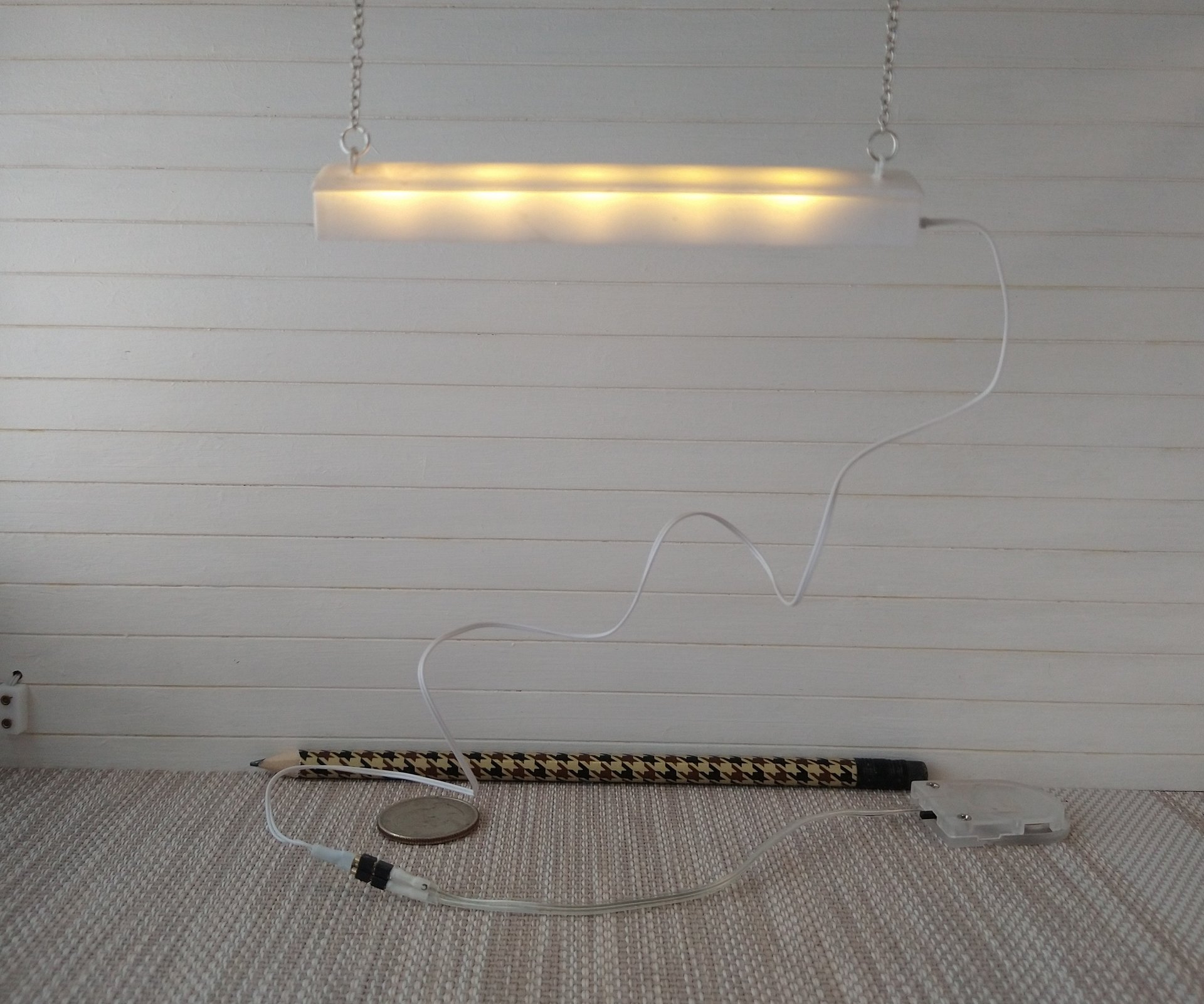 1:12 Dollhouse shop ceiling light Battery operated workshop light with extra long wires