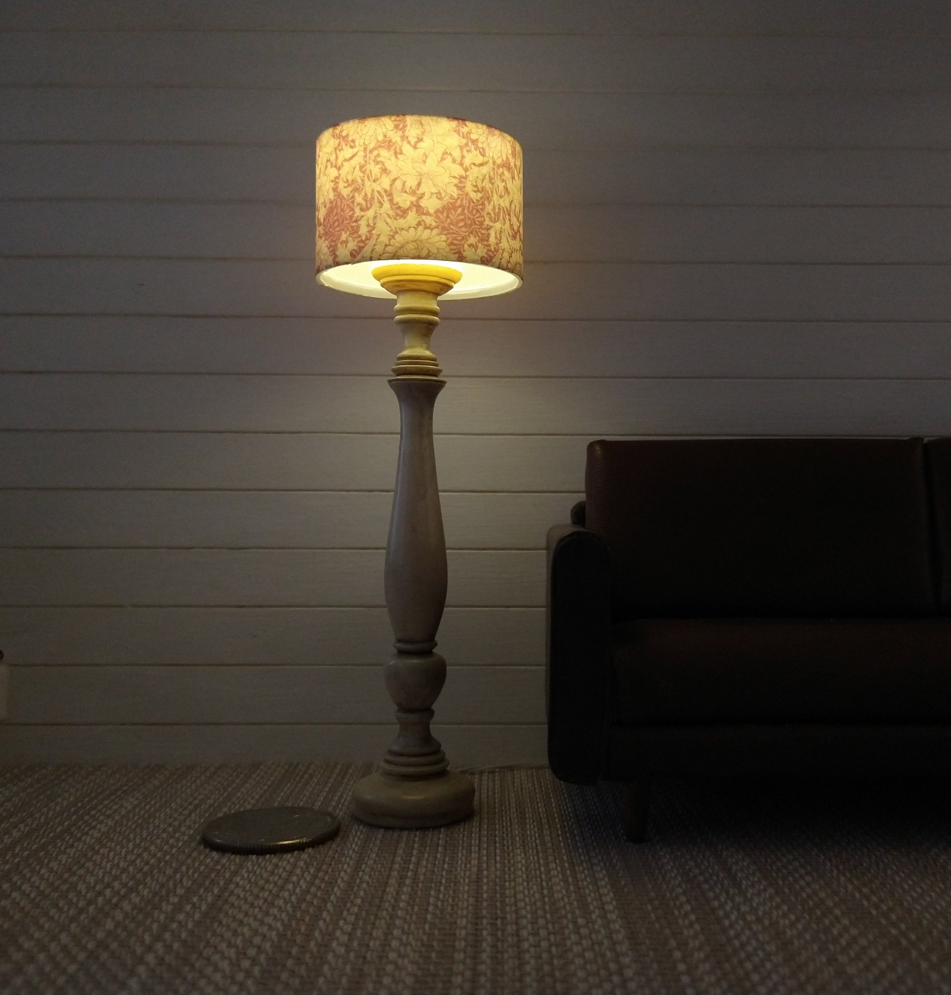 1:12 Dollhouse miniature classic floor lamp with drum shade and candlestick styled post Battery operated with external wires REF Red