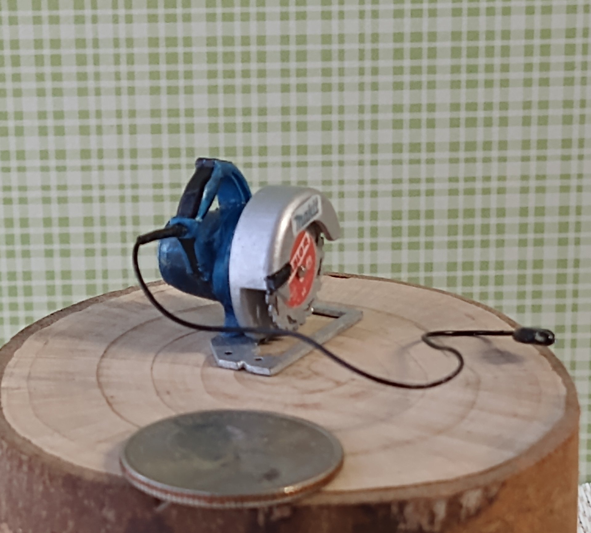 1:12 Dollhouse miniature circular saw Corded electric saw Woodworking tool Non working dollhouse power tool