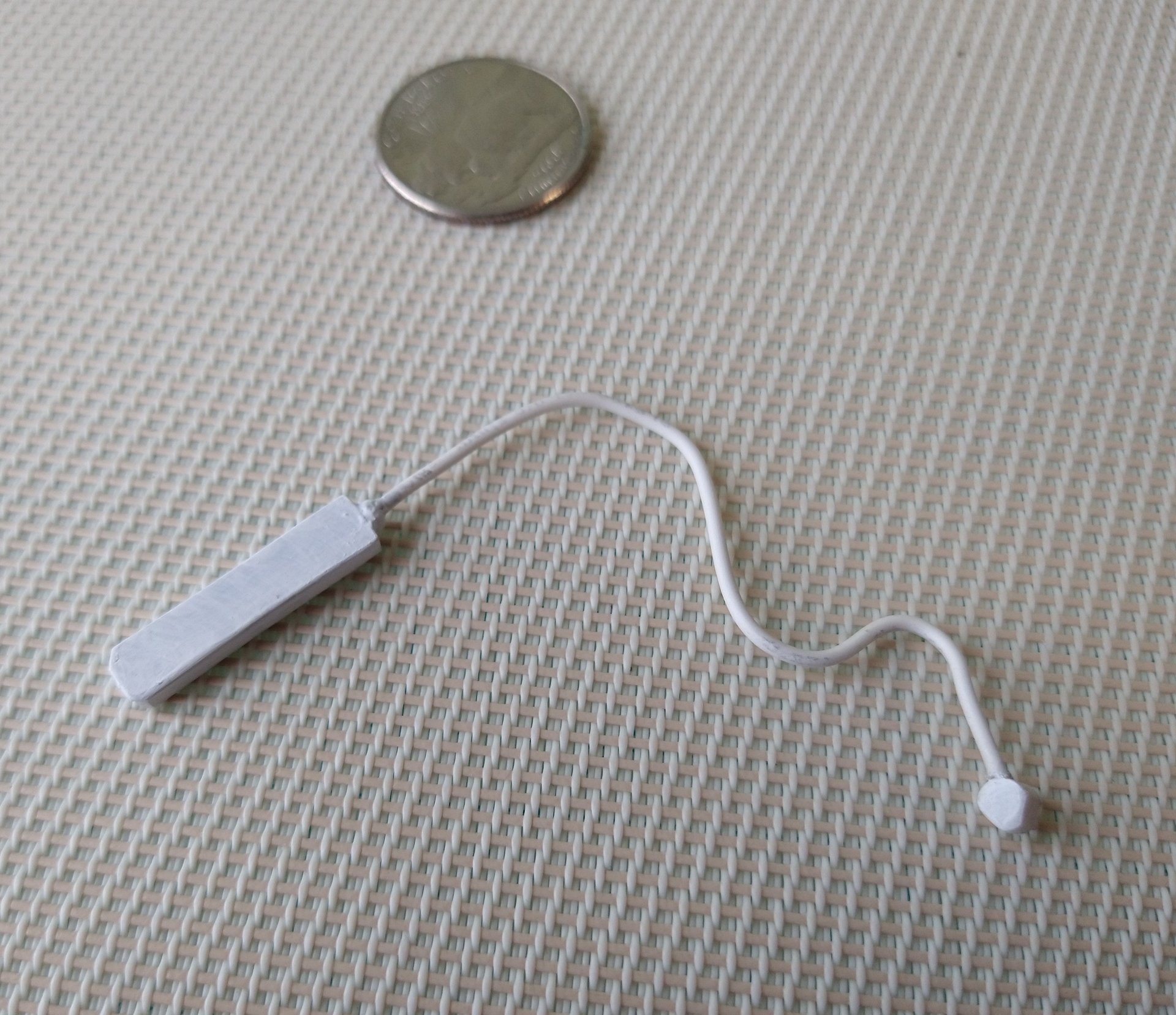 1:12 dollhouse miniature power strip Four-outlet power strip two USB ports Price is PER unit REF white