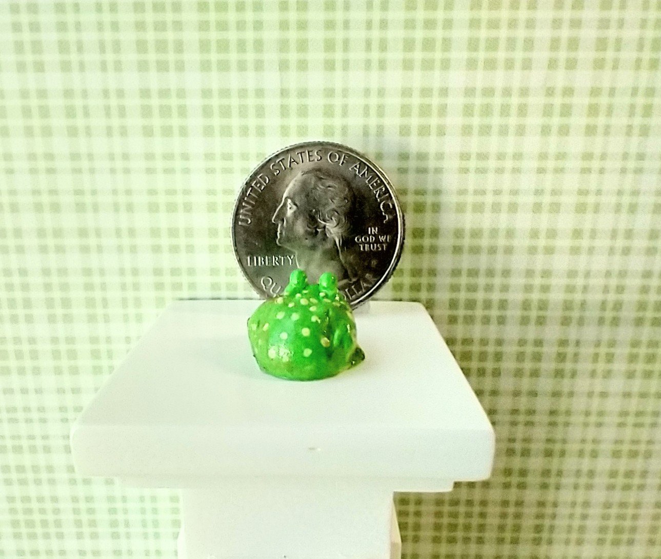 1:12 Dollhouse miniature kitchen frog scrubby holder or sponge holder