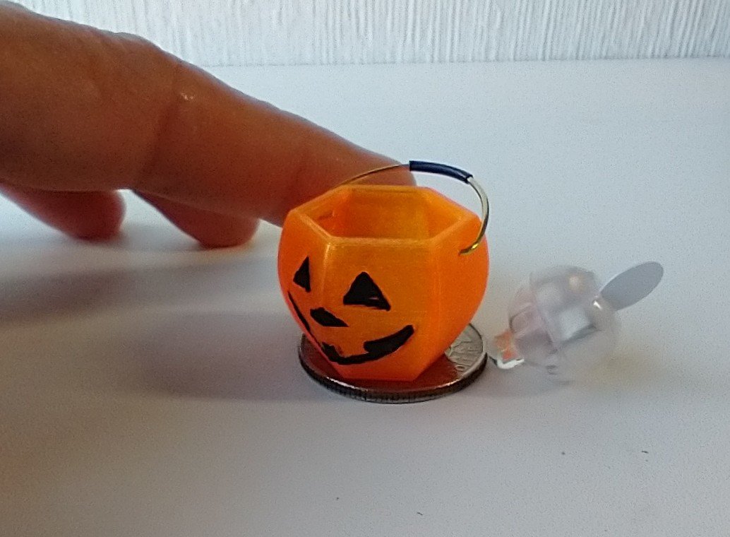 1:12 Dollhouse Halloween treat or candy bucket Multi-purpose pumpkin bucket also as light up lantern or planter REF Semi transparent orange
