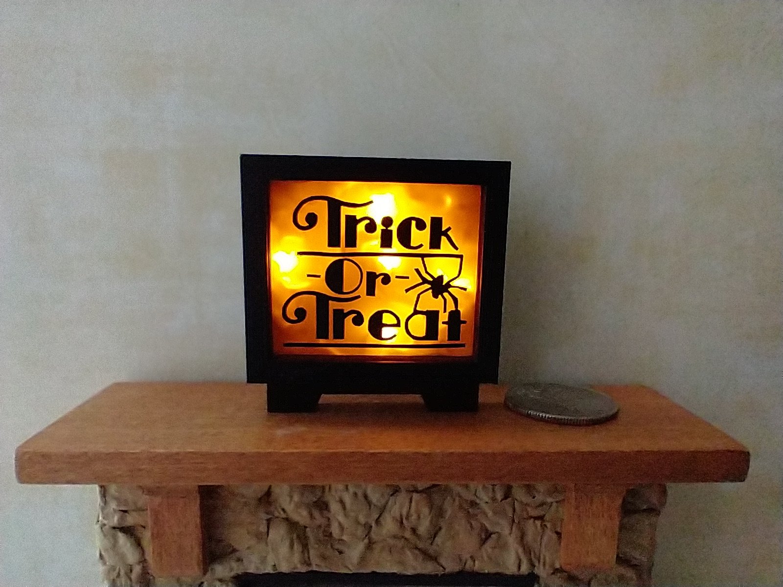 1:12 dollhouse Halloween light box Battery operated light up Trick or Treat sign on external wires