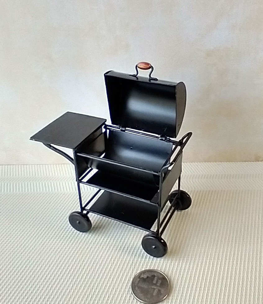 1:12 Dollhouse BBQ grill (metal) with battery operated charcoal glowing / flickering insert Upgraded grate and enlarged surface / service area for grilled goodies