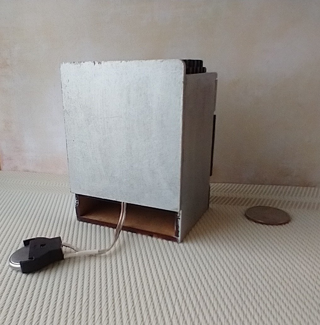 MADE TO ORDER 1:12 Dollhouse gas stove with  light up oven and four burners with suggested blue flames Non-refundable Deposit Payment