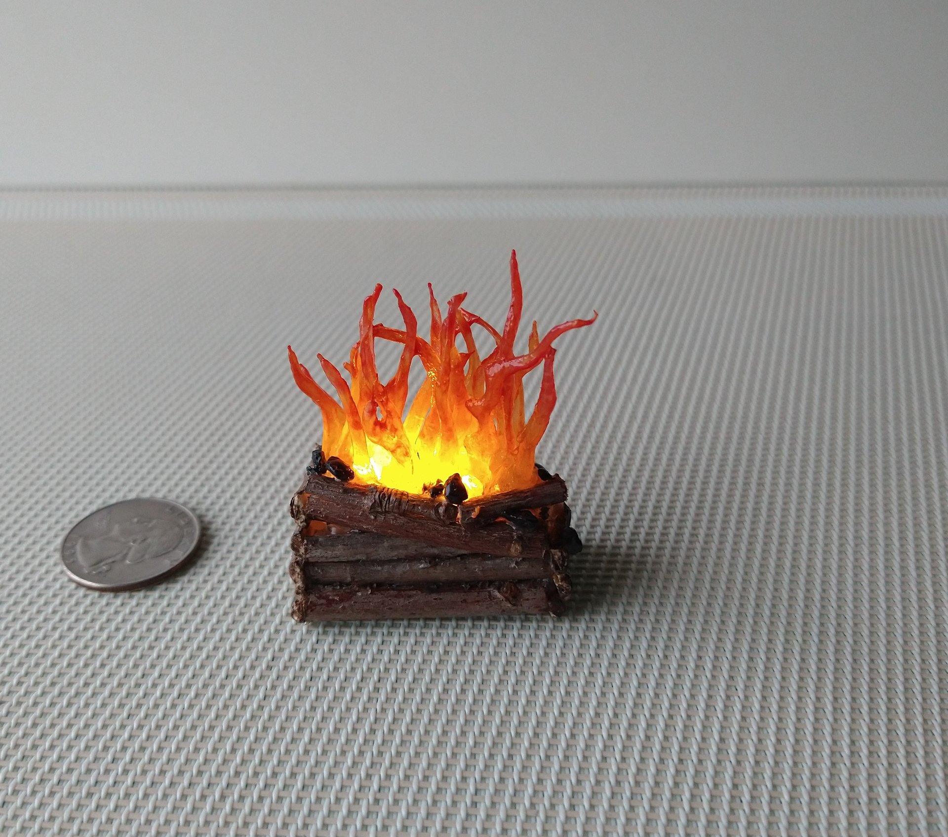 1:12 Dollhouse realistic light up firelogs insert with flickering flames Battery operated lit logs 1 unit Fireplace not included