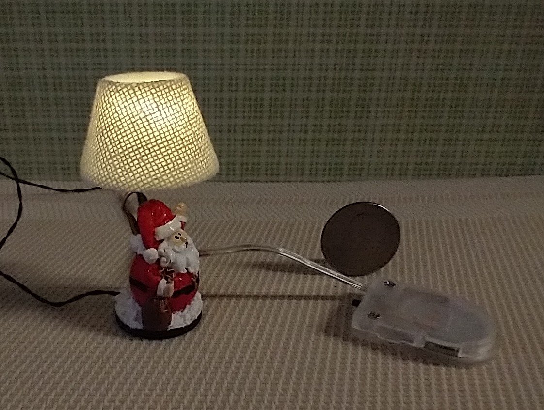 1:12 scale dollhouse miniature Santa Claus table lamp Battery operated holiday themed lamp on external wires