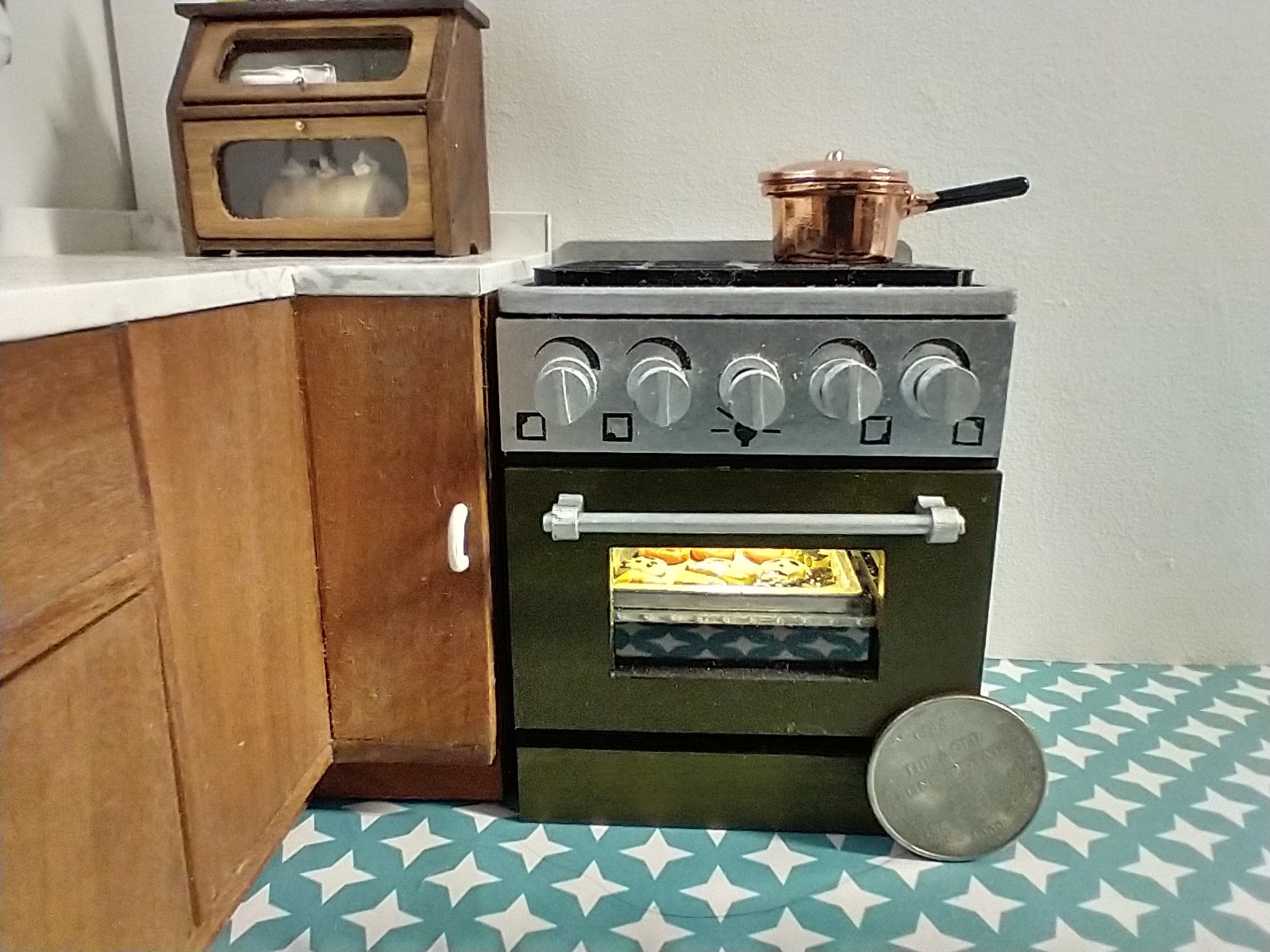 1:12 scale dollhouse assorted Halloween cookies set of 12 Decorative cookies