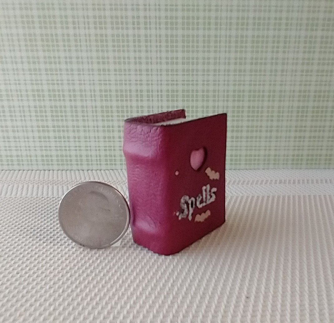 Mini leather bound book of love spells Battery lighted Halloween spell book Halloween decor REF Light burgundy