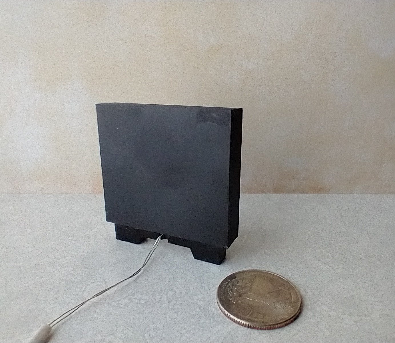 1:12 dollhouse Halloween light box Battery operated light up Trick or Treat sign on external wires