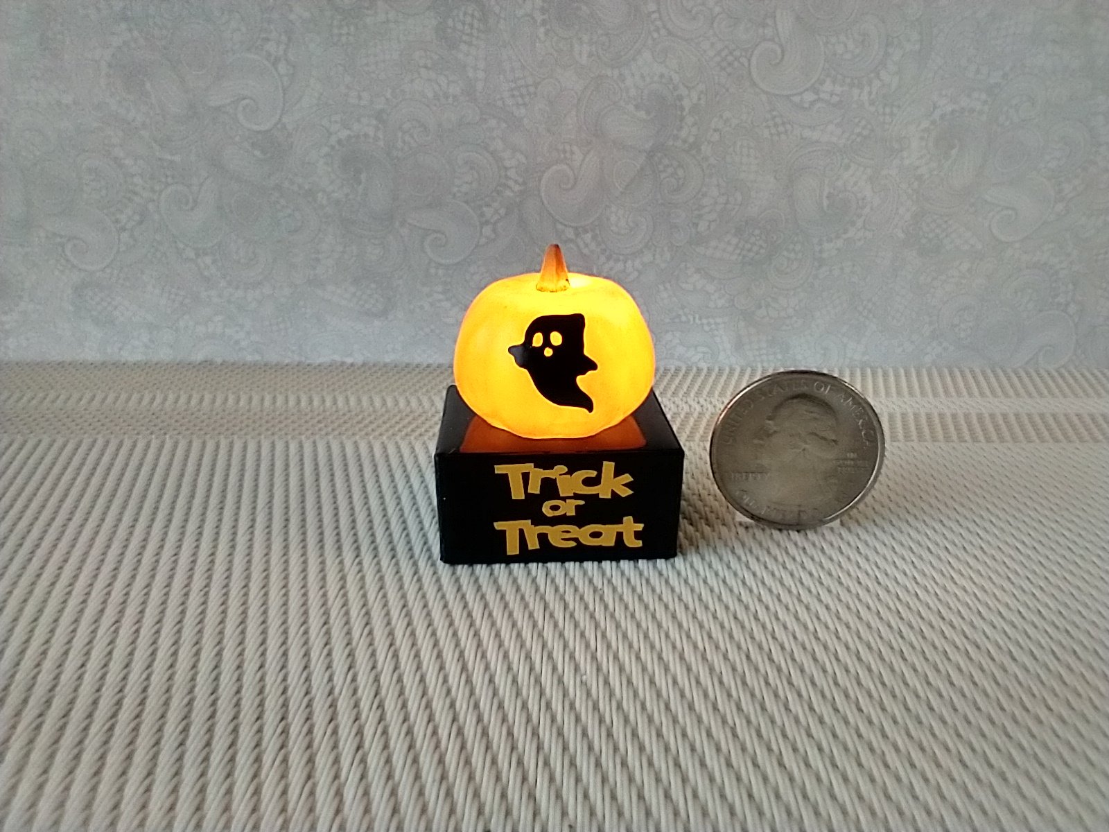 Battery lighted miniature Jack-o-Lantern Pumpkin light on black stand Halloween light for 1-inch scale or play scale REF 1 ghost + Skellington