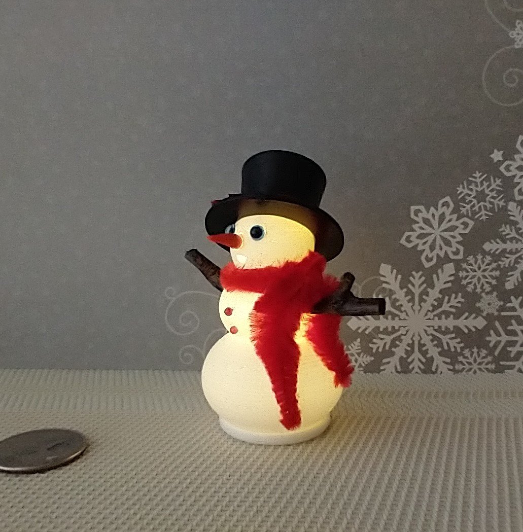 1:12 Dollhouse miniature light up snowman with removable hat Battery operated holiday decor REF Red scarf