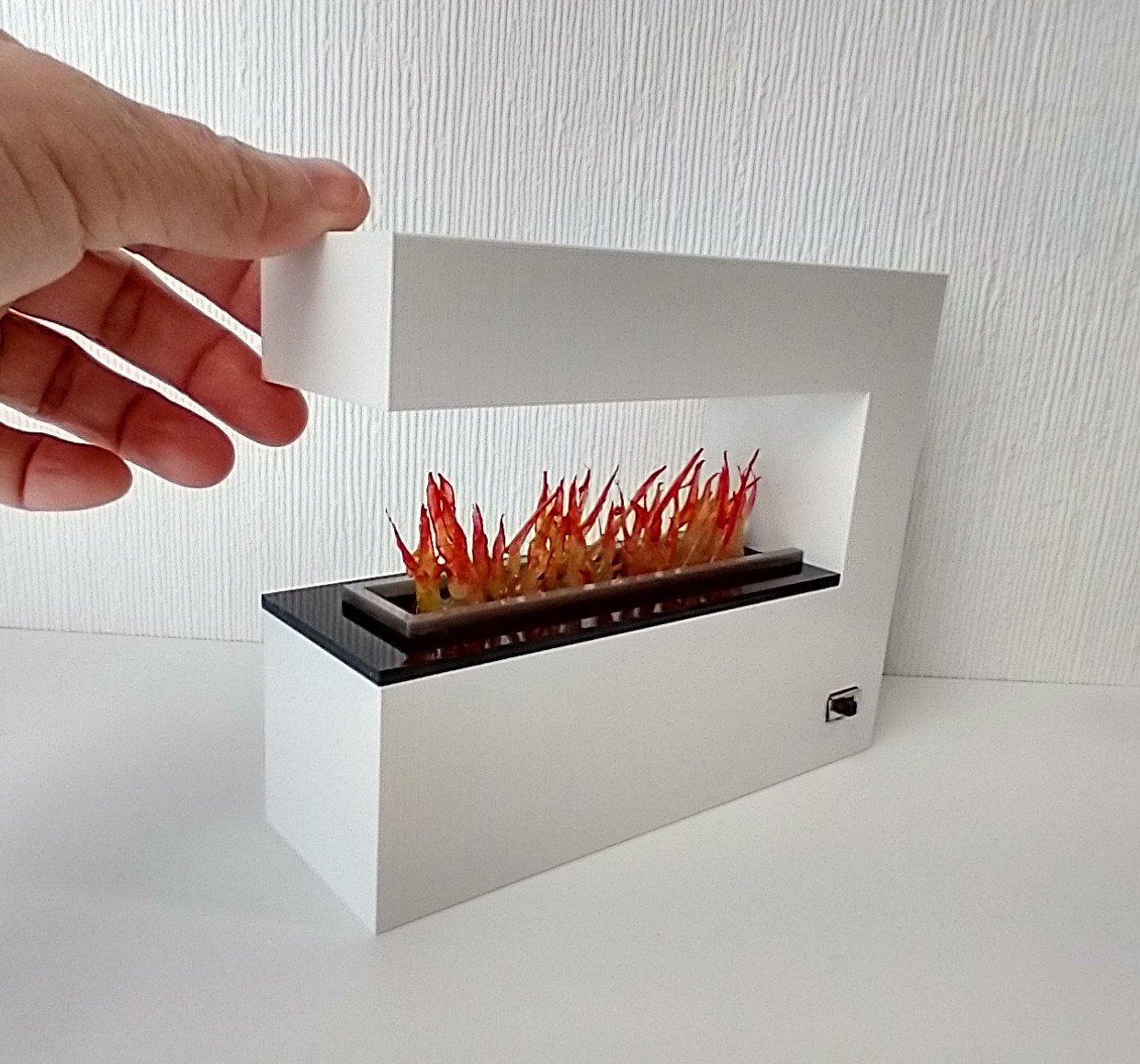 1:12 Dollhouse modern fireplace in white also as a room divider with battery operated flickering insert on two AAA batteries