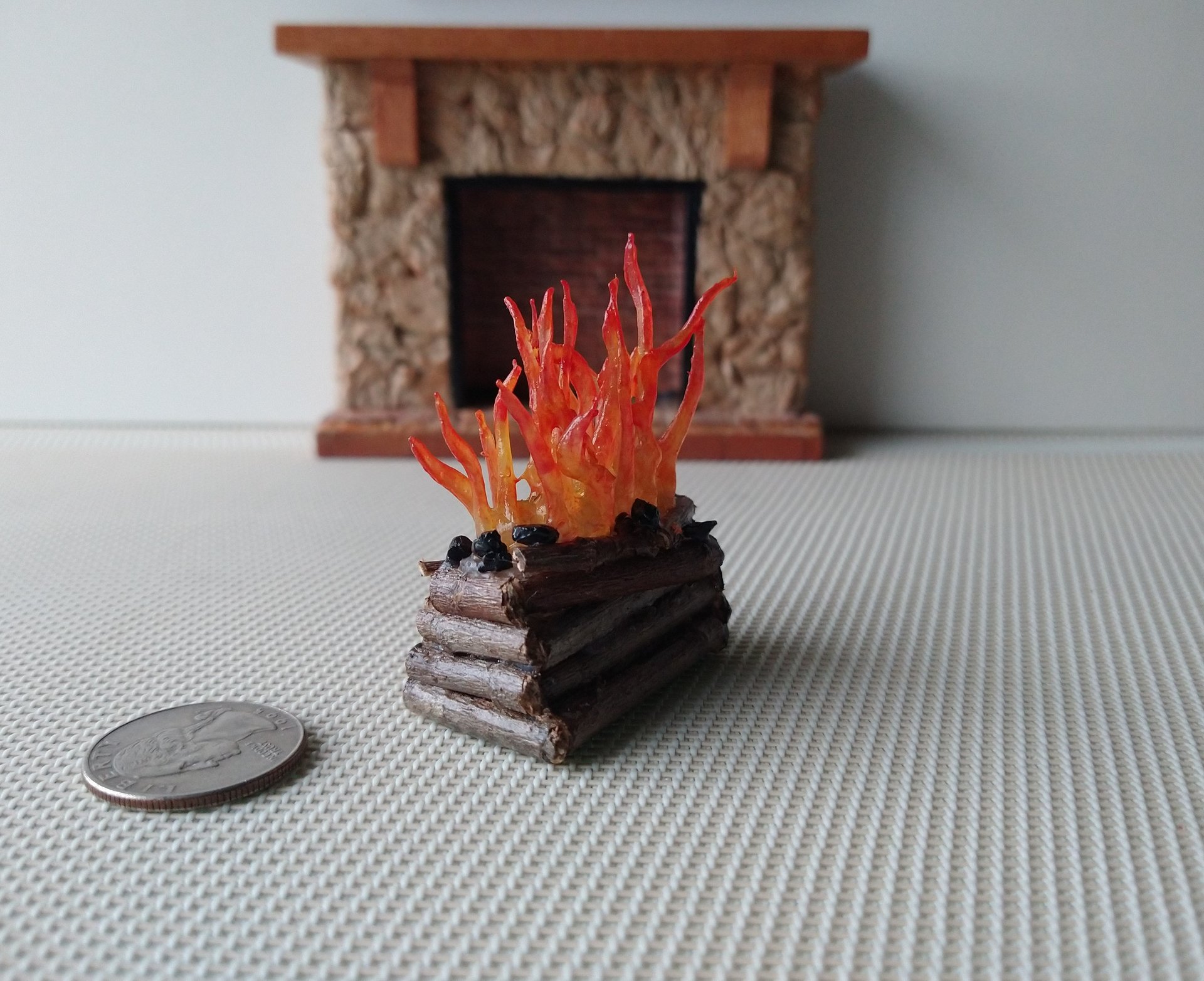 1:12 Dollhouse realistic light up firelogs insert with flickering flames Battery operated lit logs 1 unit Fireplace not included