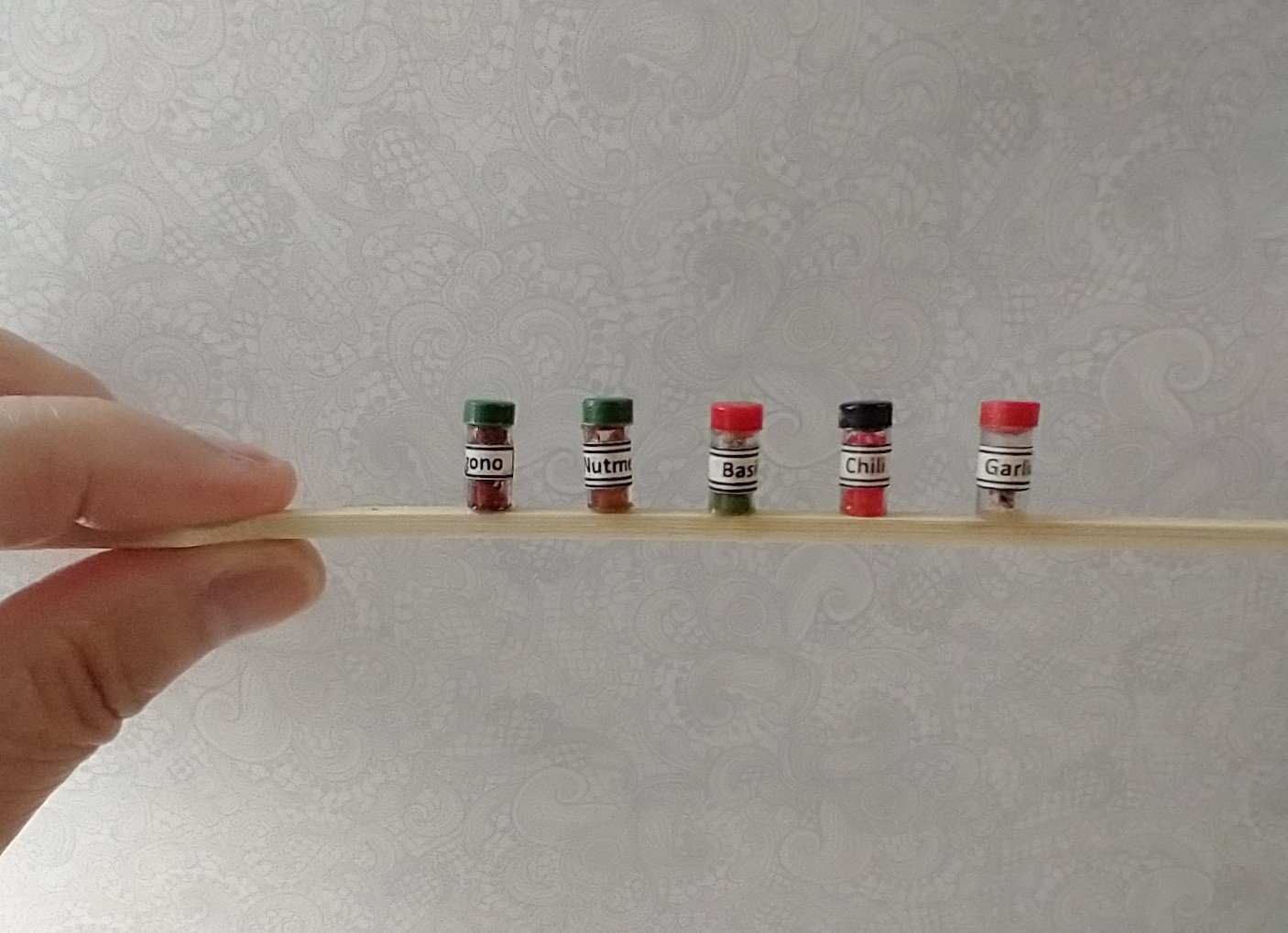 1:12 dollhouse miniature set of five spice jars in frosted acrylic rack REF 1 black lid