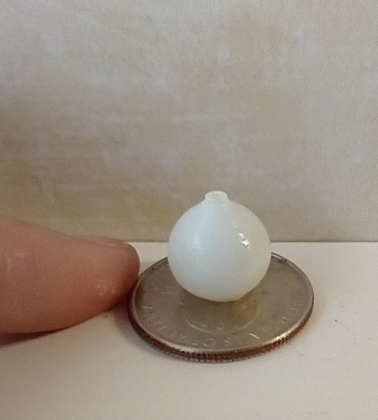 1:12 miniature white spherical vase for mini home decor