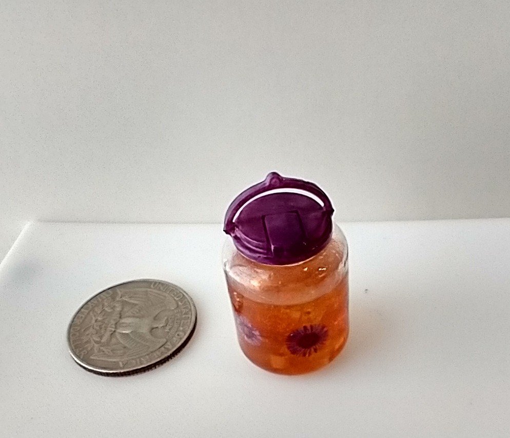1:12 Dollhouse miniature large tea jar filled with faux tea and ice cubes REF Purple lidded