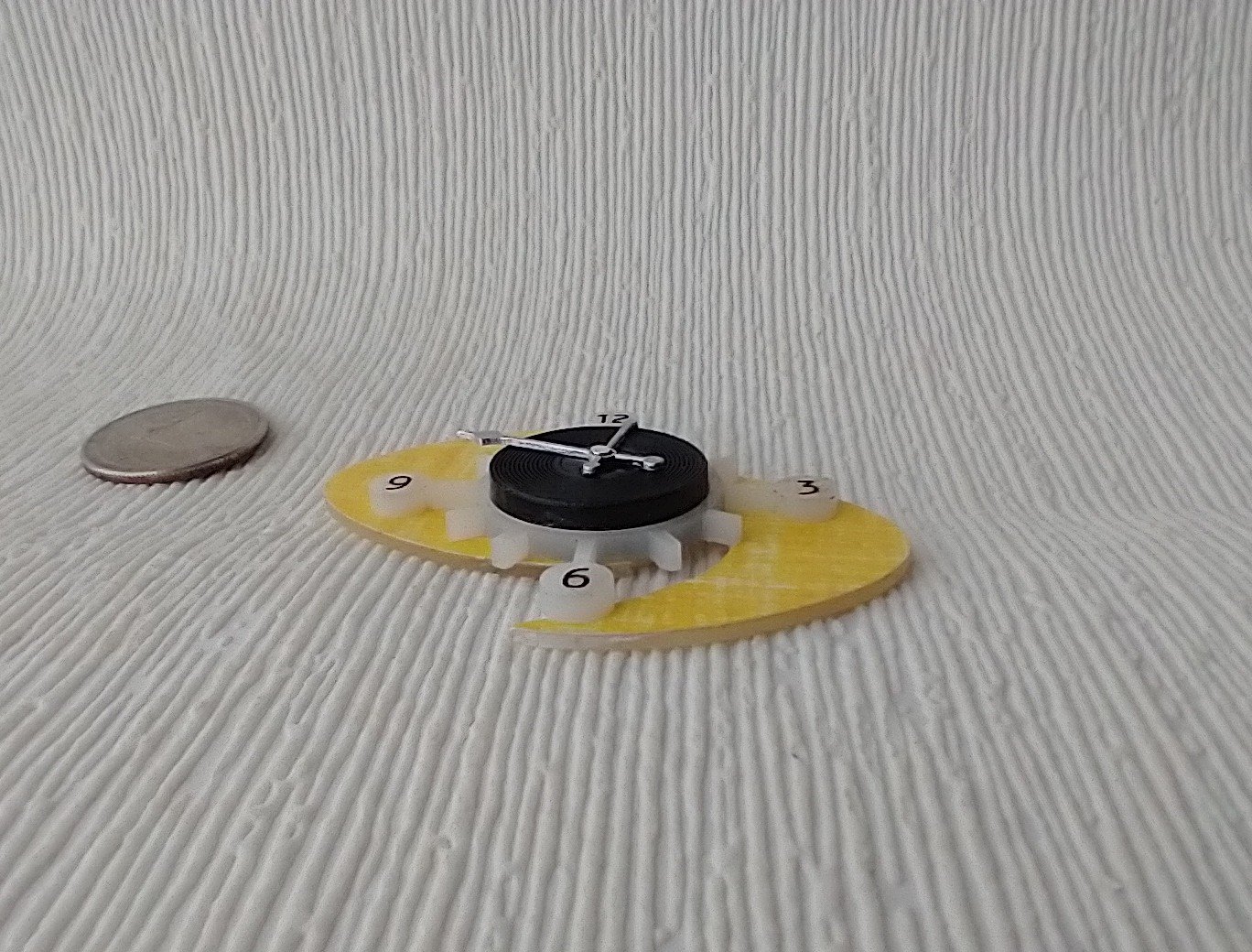 1:12 Dollhouse vinyl record yellow boomerang wall clock Mid-century modern themed wall clock with double boomerangs