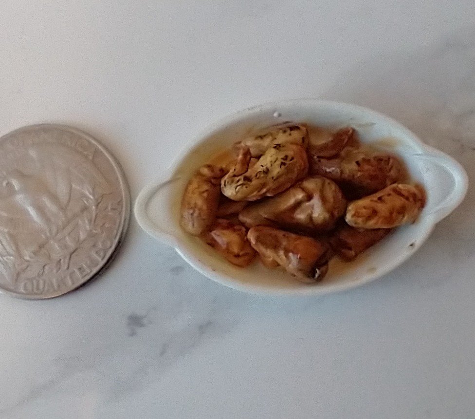 1:12 Dollhouse miniature grilled chicken wings in oval platter
