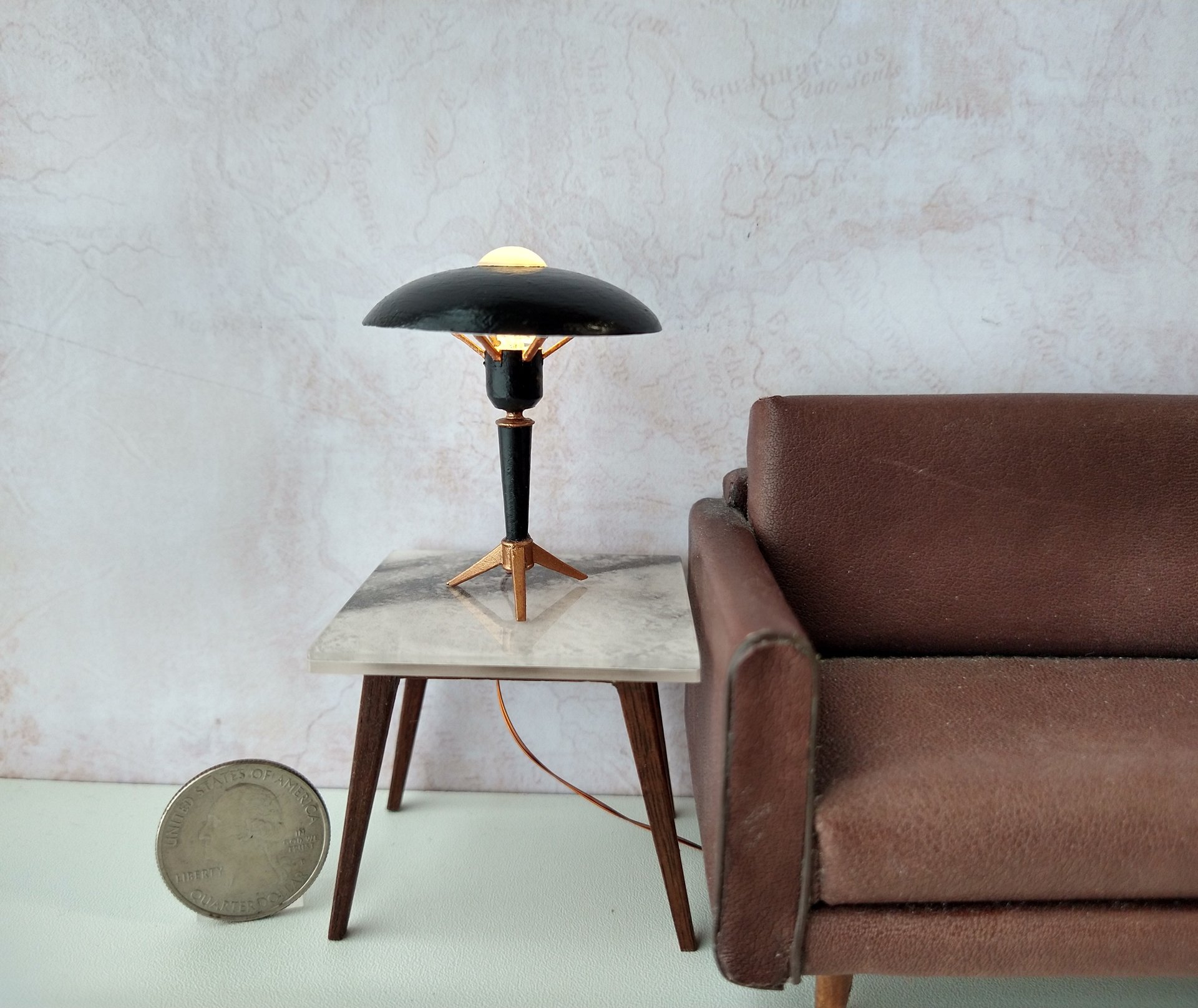 MADE TO ORDER 1:12 dollhouse mid-century space age flying saucer table lamp Battery operated MCM light on external wires