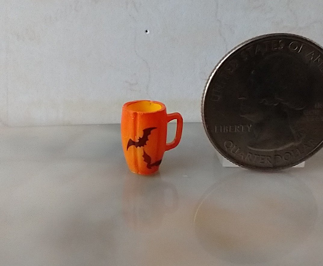 1:12 Dollhouse miniature pumpkin mug with surface ridges and bat decals REF Bats