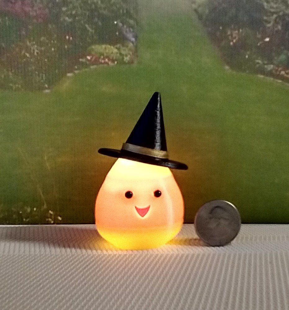Dollhouse miniature lighted candy corn witch Battery operated Halloween decor for 1:12 or play scale REF Golden hat trim
