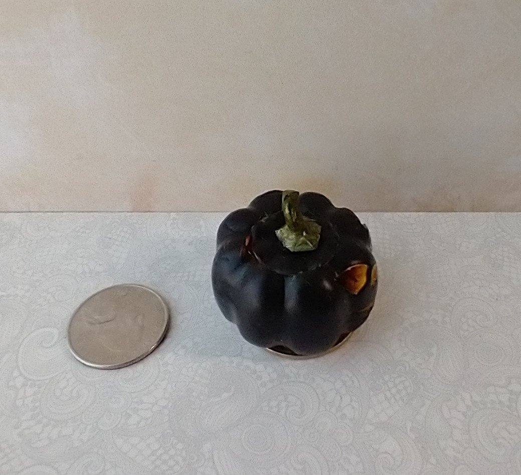 Battery operated miniature light up Jack-O-Lantern Pumpkin LED light for Halloween No external wires REF Black cat