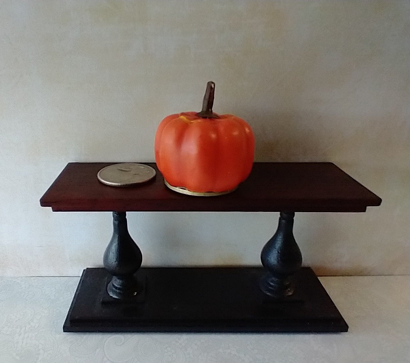 Battery operated miniature light up Jack-O-Lantern Pumpkin LED light for Halloween No external wires REF Black eyes