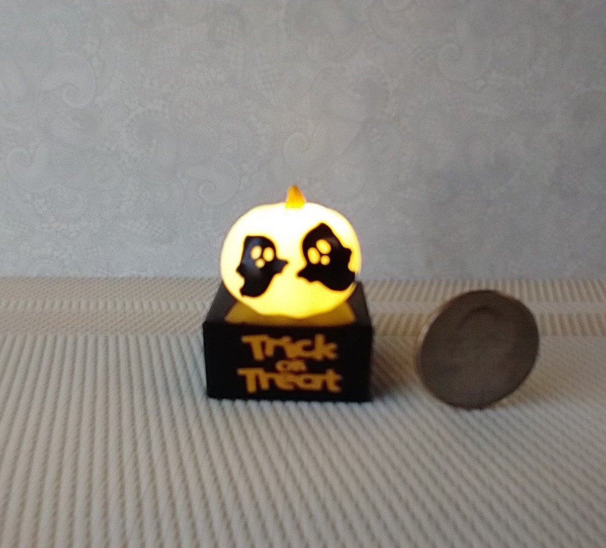 Battery lighted miniature Jack-o-Lantern Pumpkin light on black stand Halloween light for 1-inch scale or play scale REF White pumpkin