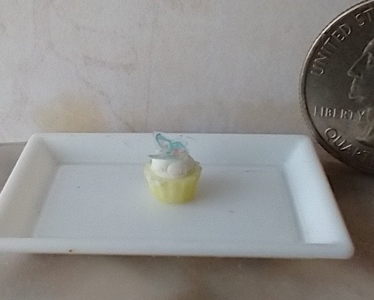 1:12 Dollhouse miniature cupcake with white cream and blue butterfly topper