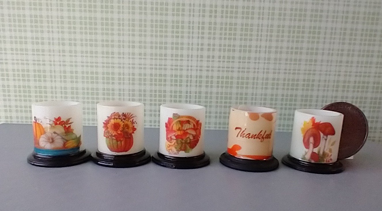 1:12 Dollhouse miniature fall candle sleeve or battery lighted candle holder REF Green bow basket