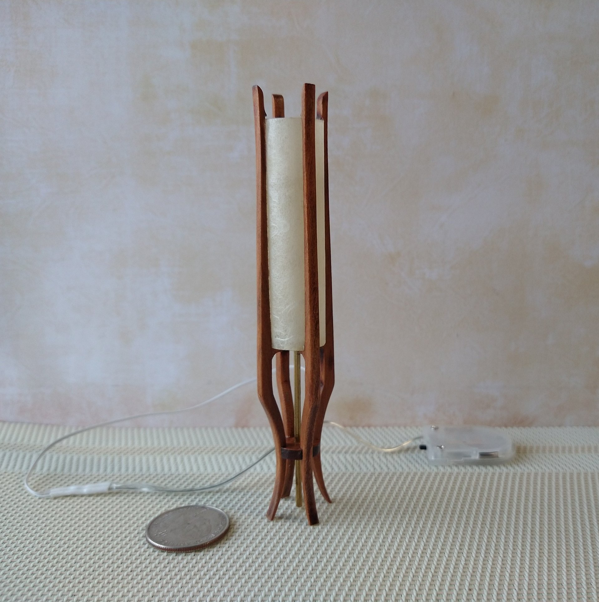 1:12 Dollhouse mid-century styled floor lamp with sculptural legs Battery operated LED miniature lamp