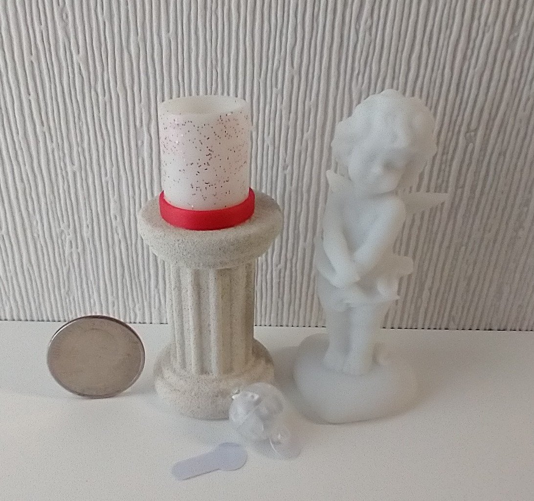 1:12 Dollhouse miniature LOVE candle sleeve or battery lighted candle holder REF Pink glittered & hearts
