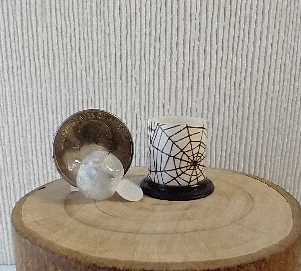 1:12 Dollhouse Halloween battery lighted  candle holder with balloon LED light insert REF Spider web