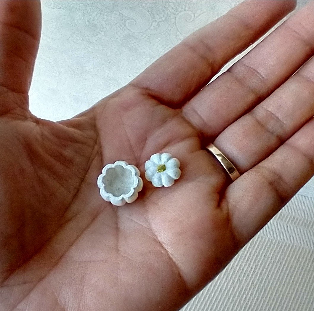 1:12 scale dollhouse pumpkin soup bowl with lid for fall or Halloween Thanksgiving Decorative serving bowl REF White PRICE is for EACH unit