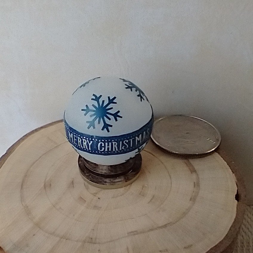 1:12 Dollhouse holiday light up globe ornament Free standing frosted globe Christmas ornament Battery operated holiday light REF Blue snowflakes