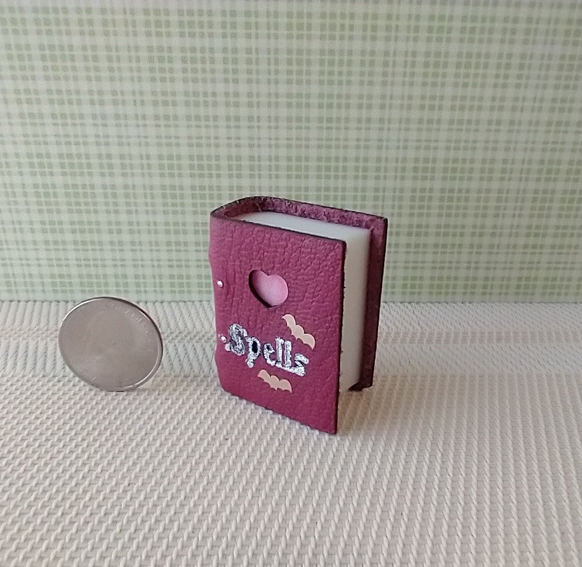 Mini leather bound book of love spells Battery lighted Halloween spell book Halloween decor REF Light burgundy