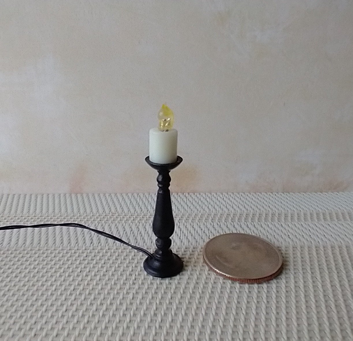 1:12 Dollhouse slender candlestick with flickering flame Battery operated light up candle battery operated candle REF Medium