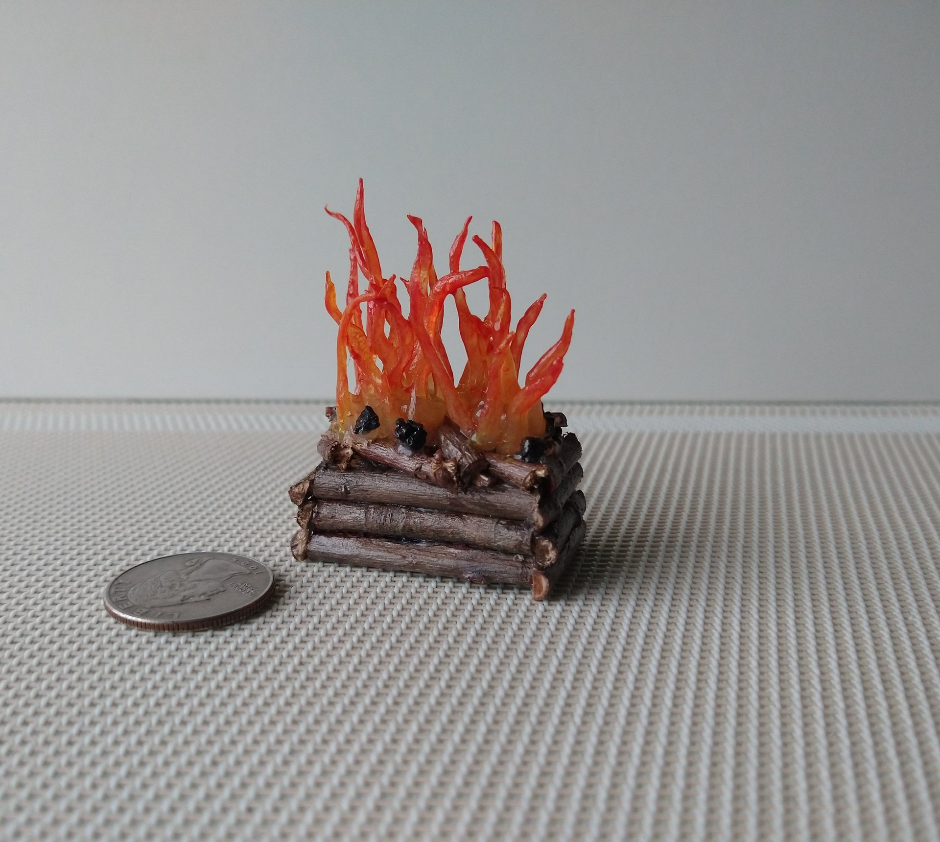 1:12 Dollhouse realistic light up firelogs insert with flickering flames Battery operated lit logs 1 unit Fireplace not included