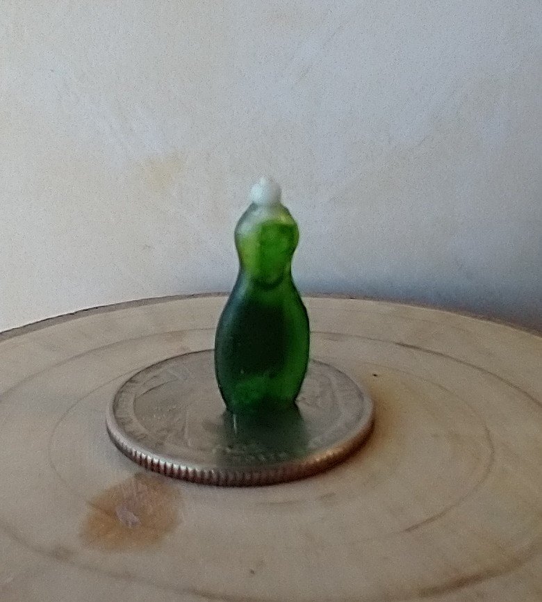 1:12 Dollhouse dish detergent REF Green