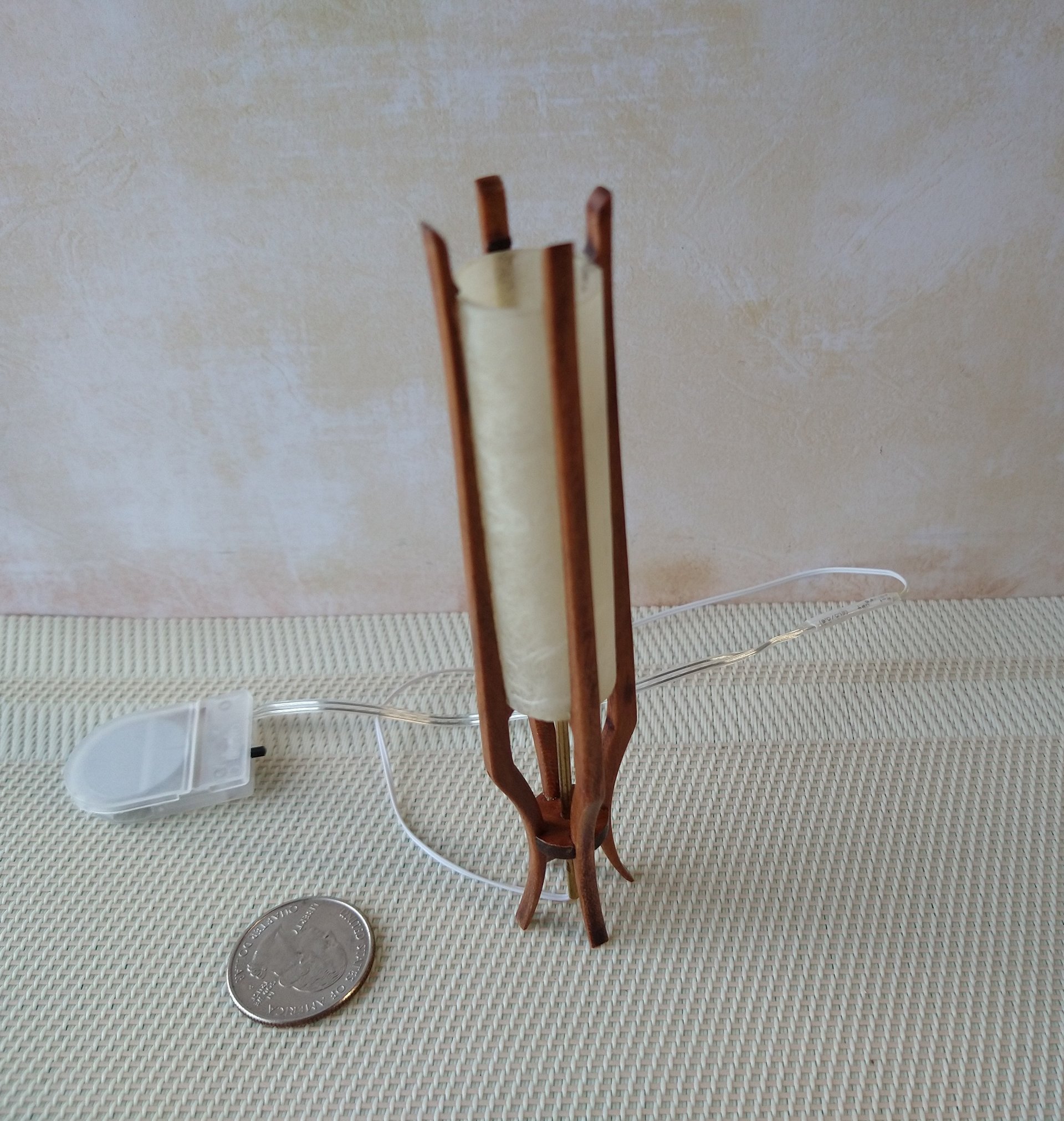 1:12 Dollhouse mid-century styled floor lamp with sculptural legs Battery operated LED miniature lamp