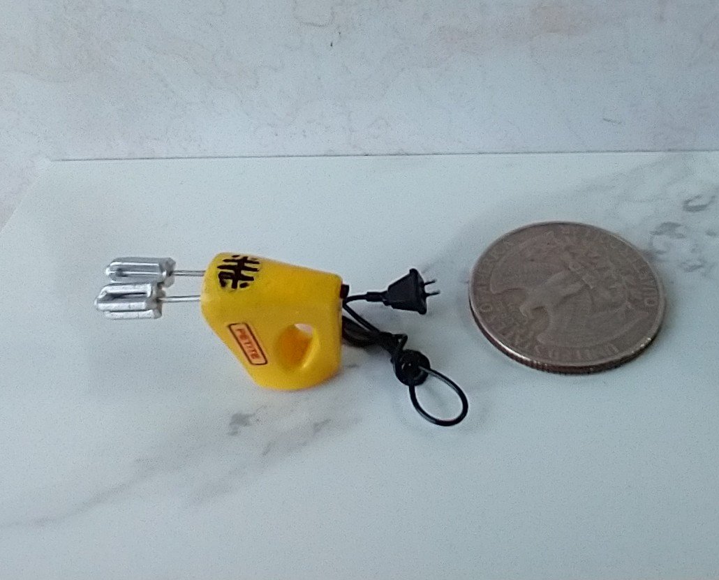 1:12 Dollhouse miniature hand mixer with power cord and plug REF Yellow