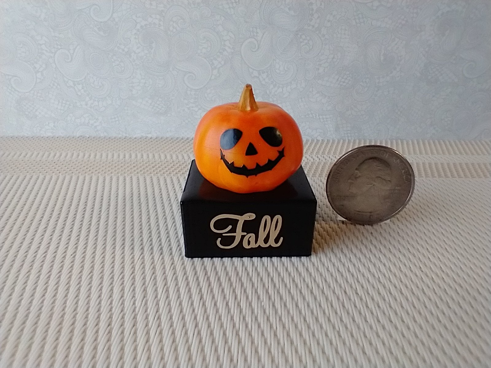 Battery lighted miniature Jack-o-Lantern Pumpkin light on black stand Halloween light for 1-inch scale or play scale REF 1 ghost + Skellington